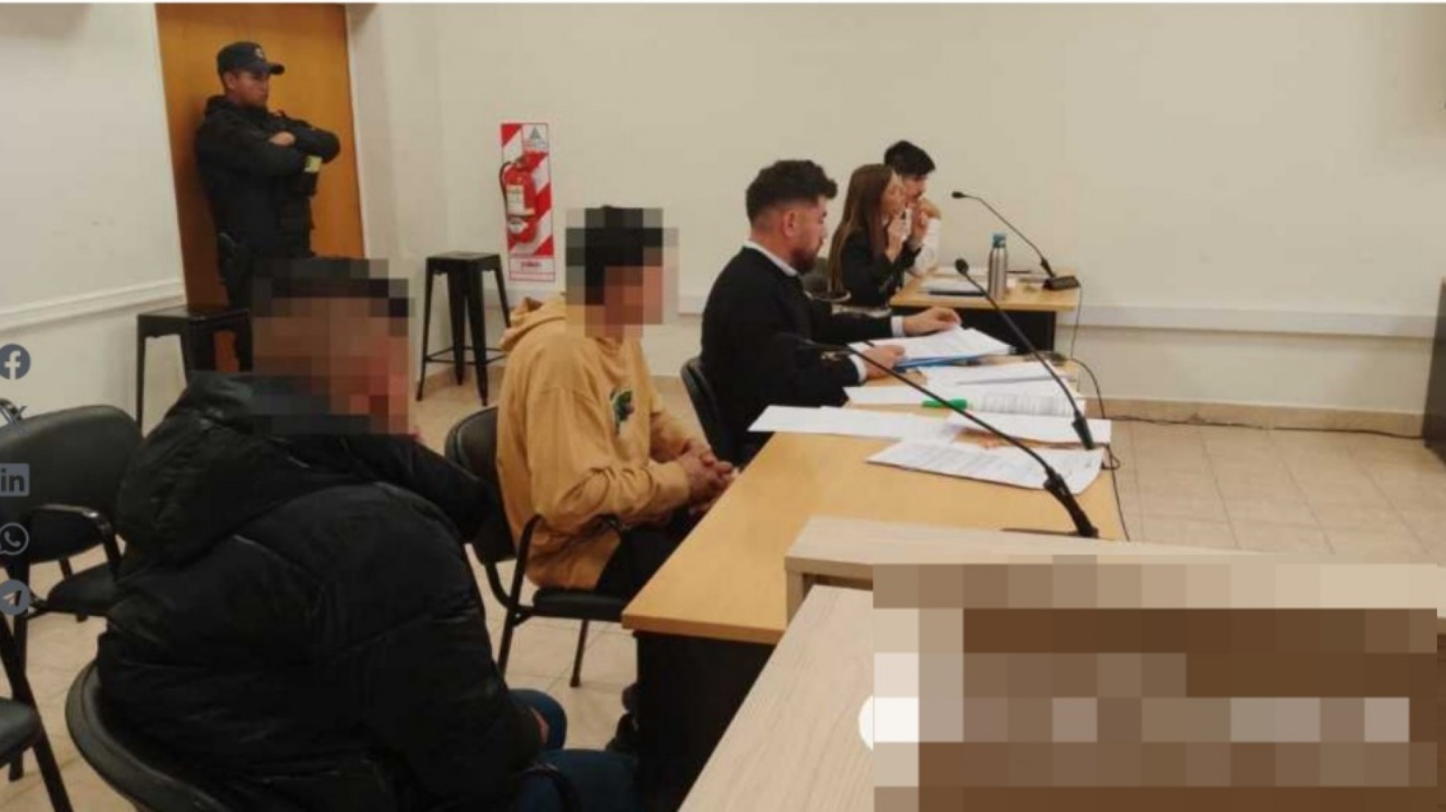 Insólito: Les dictaron prisión preventiva y se fugaron en plena audiencia