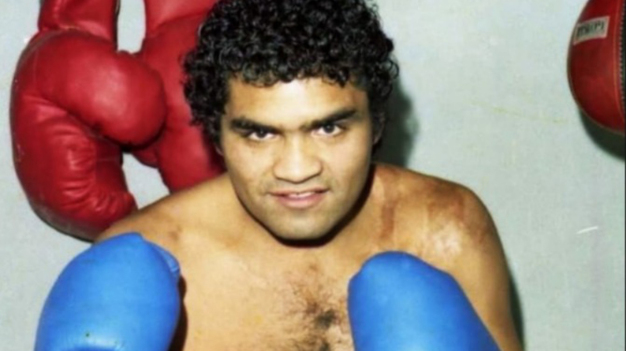 El "roña" Castro recordó su origen humilde en Caleta Olivia y el por qué hoy ayuda a quienes más lo necesitan a través de 14 comedores