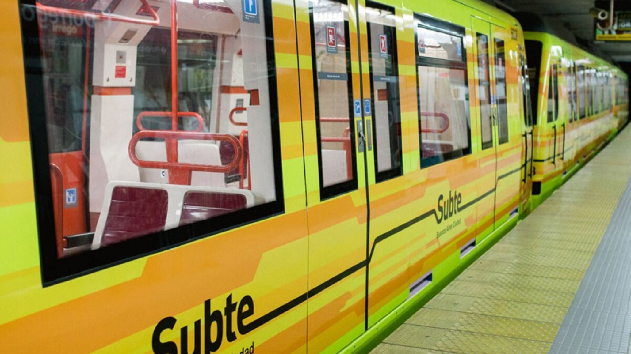 Grave accidente en el subte de Buenos Aires: una mujer quedó atrapada y perdió una pierna