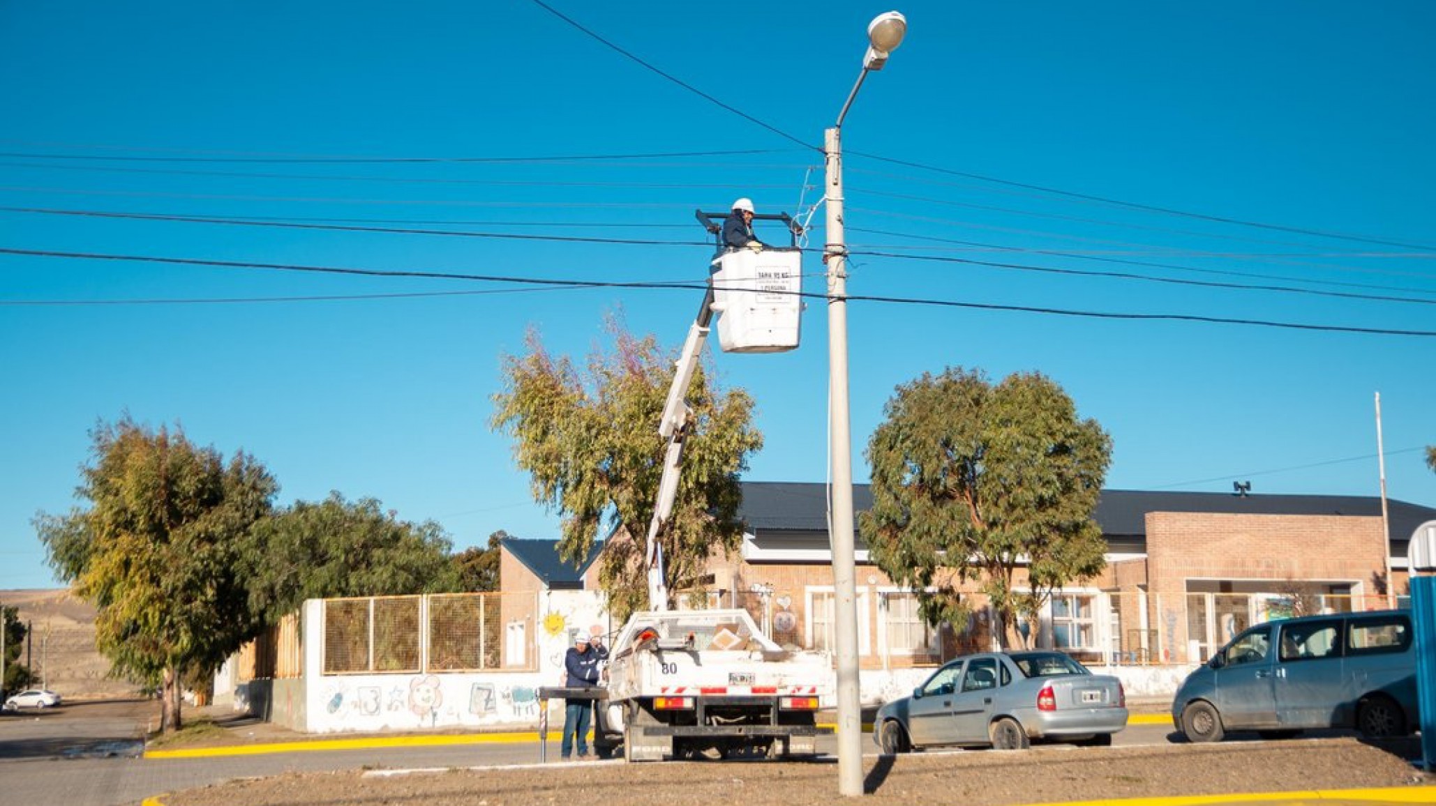 Quince barrios de Comodoro sin luz por el viento