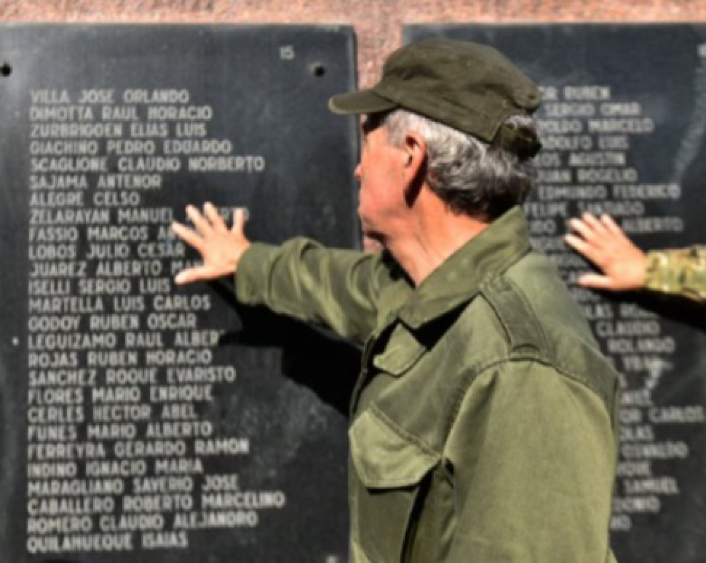 Se oficializó el reconocimiento de Subtenientes de Reserva a los Soldados Aspirantes a Oficiales que combatieron en Malvinas