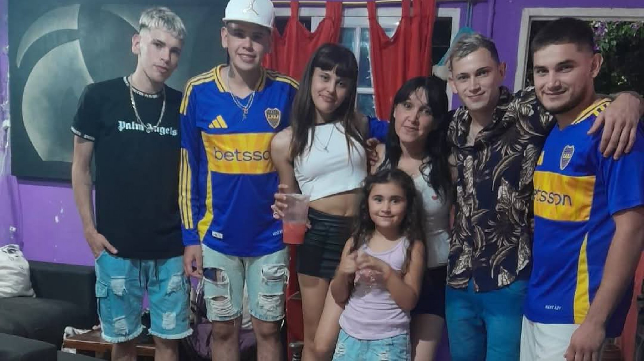 La sorpresa de una madre: su hija fallecida apareció en una foto editada con una app de anime