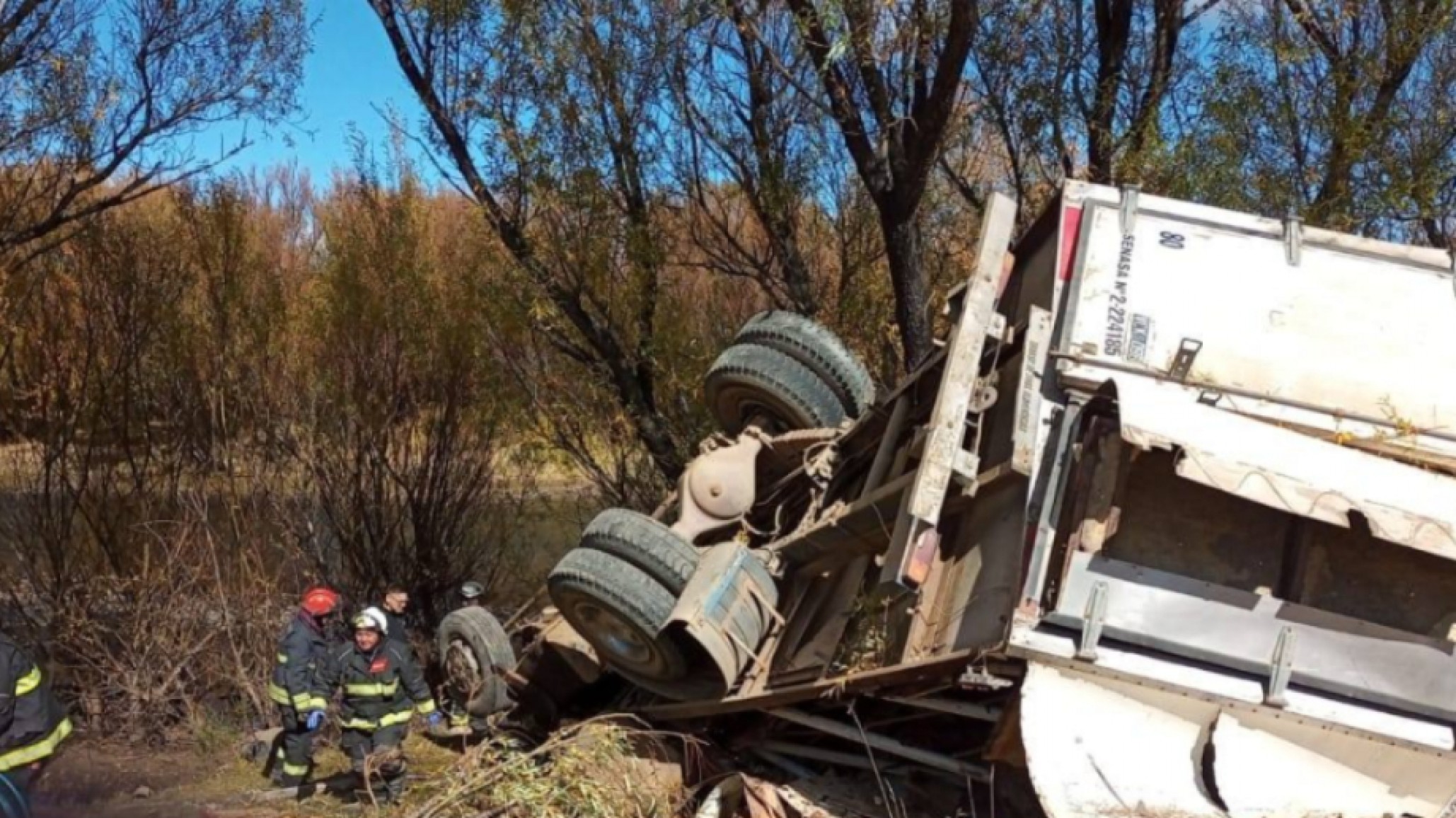 Fatal accidente en Junín de los Andes: un camionero murió tras quedarse sin frenos