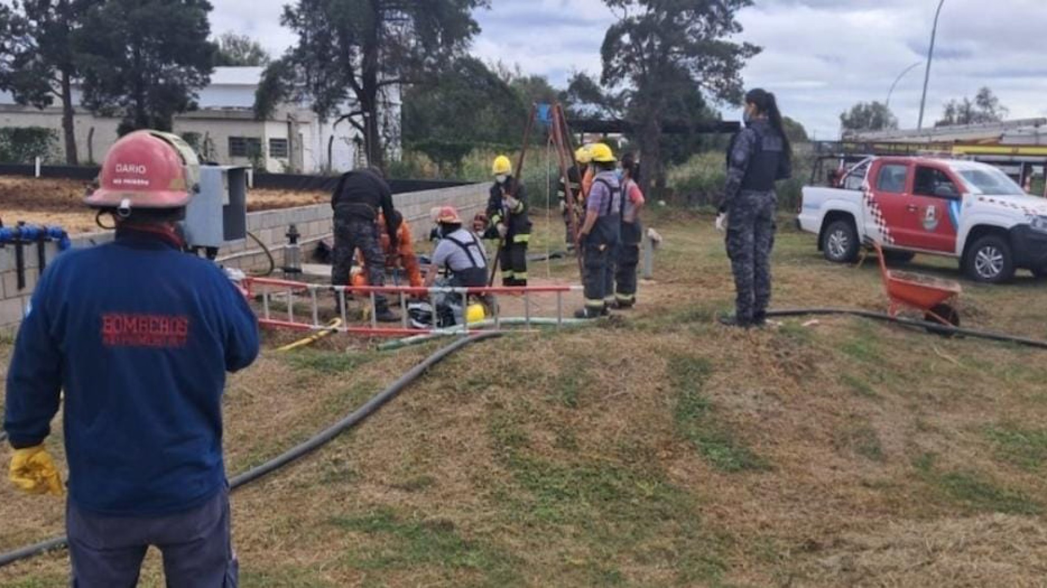 Tragedia en una fábrica de Córdoba: murieron dos operarios al inhalar gases tóxicos en un tanque de dulce de leche