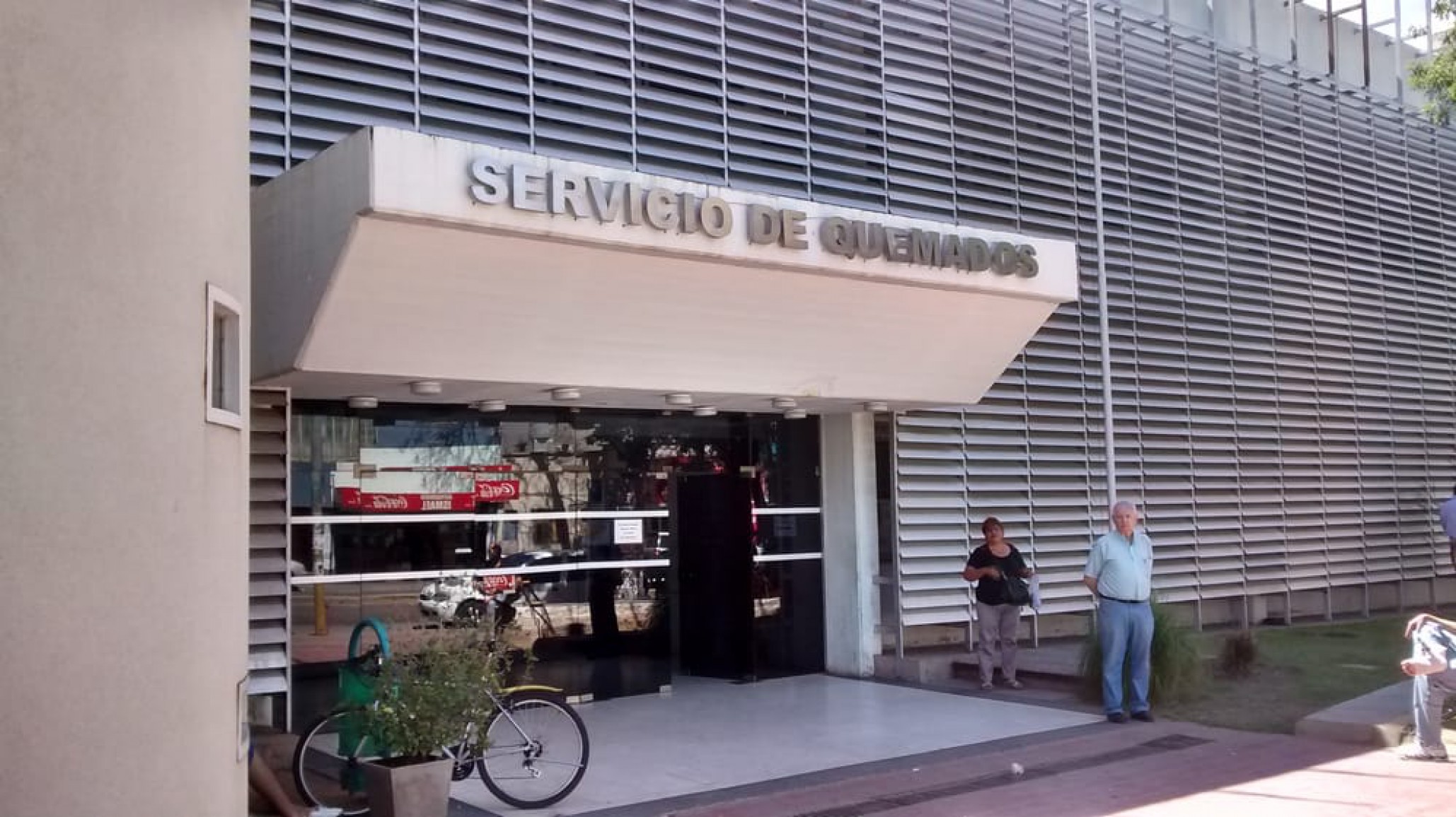 Horror en Córdoba: su novio le arrojó agua hirviendo y está internada con graves quemaduras