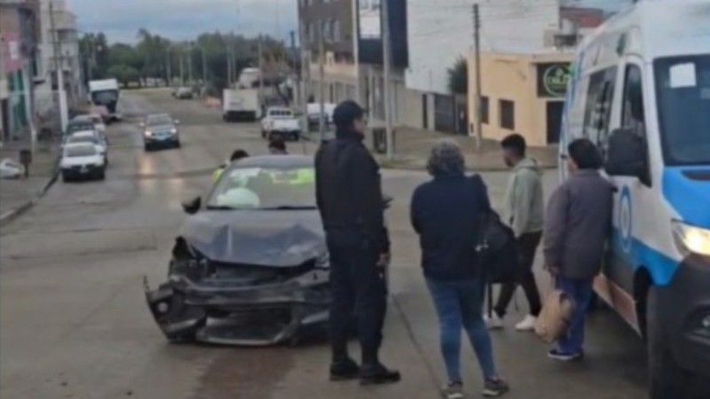 Accidente en Ameghino y 13 de Diciembre: Dos mujeres trasladadas al hospital