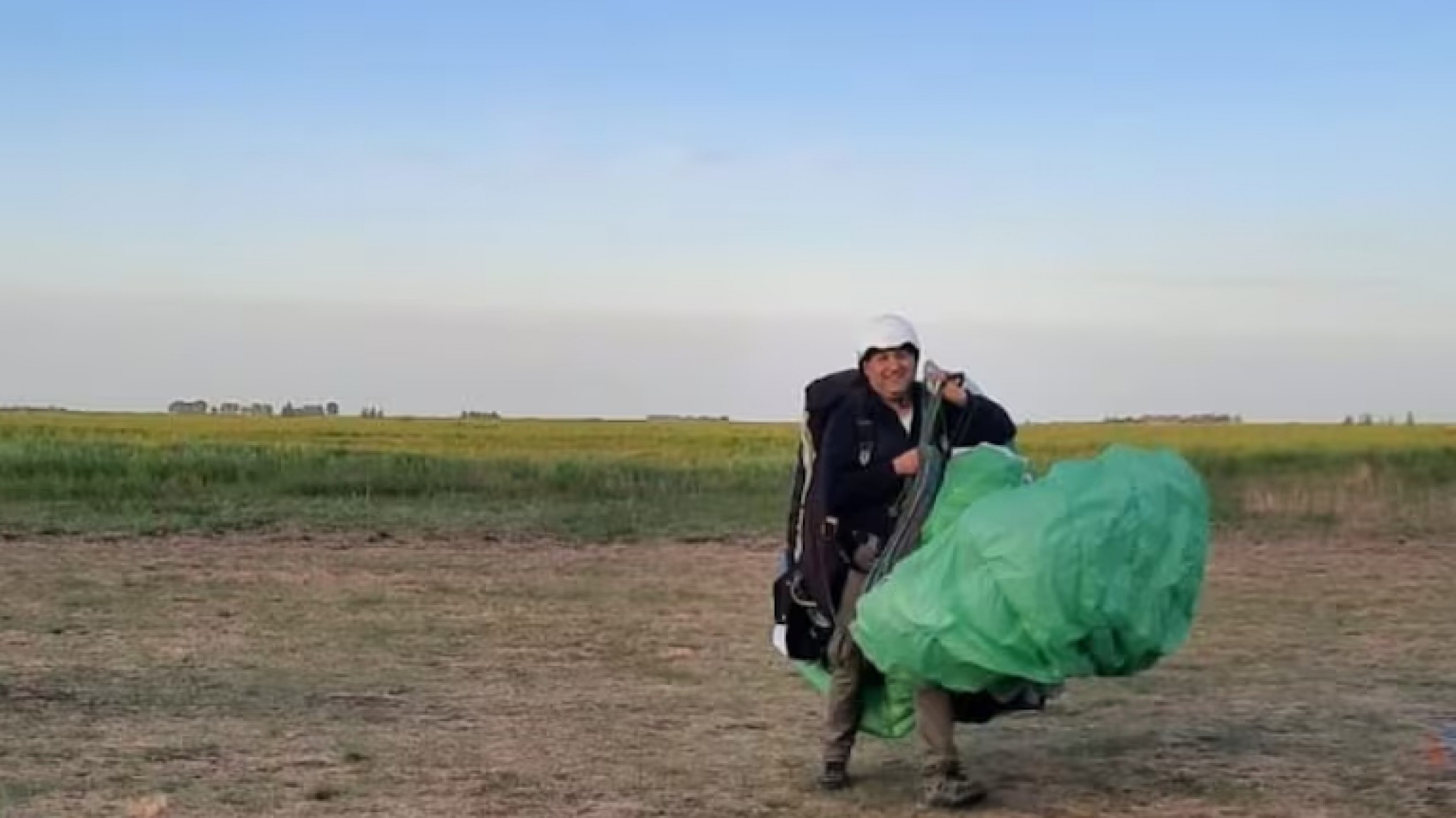 Murió un hombre tras un accidente mientras practicaba parapente