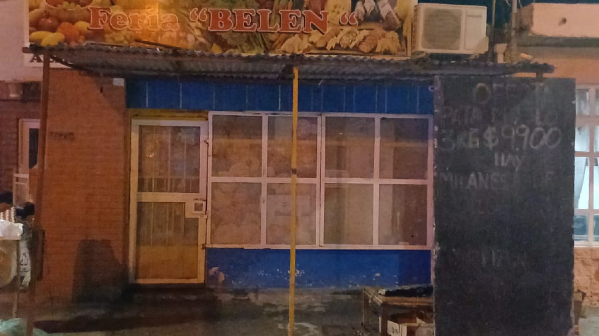 Un cortocircuito provocó un incendio en un comercio de barrio Las Orquídeas