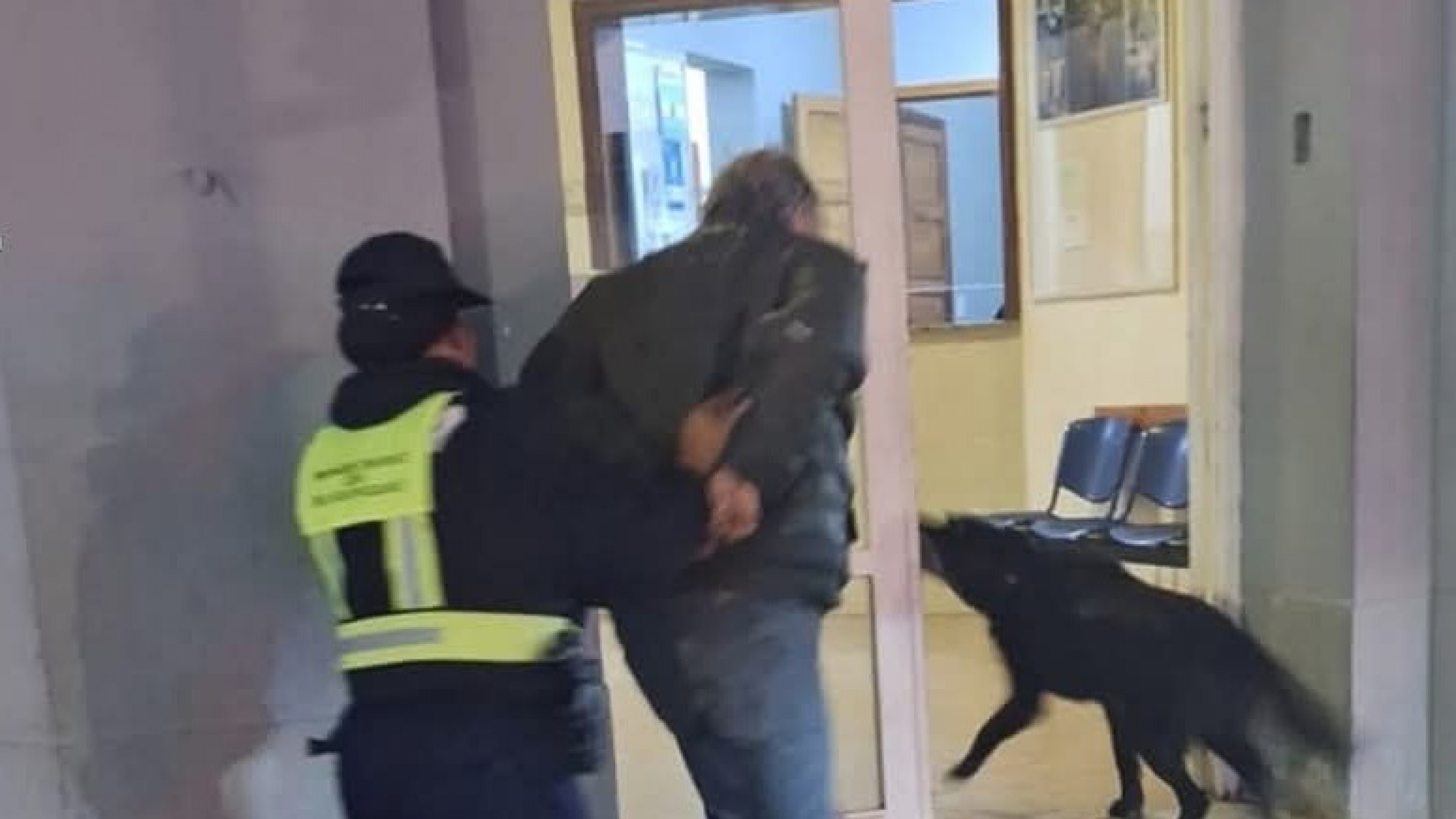 Amenazó con destruir una panadería si no le daban comida y terminó detenido