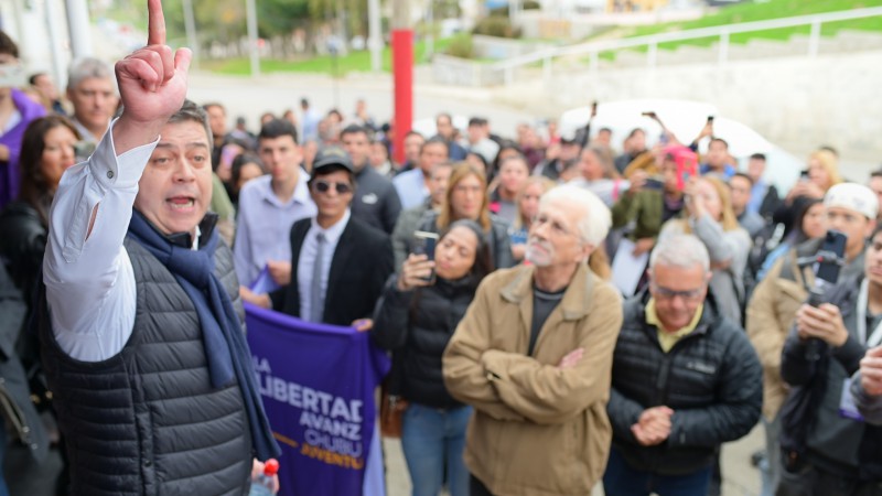 Treffinger inauguró la sede de LLA en Comodoro y dijo que "vinimos a la política a sumar a Chubut al cambio nacional"