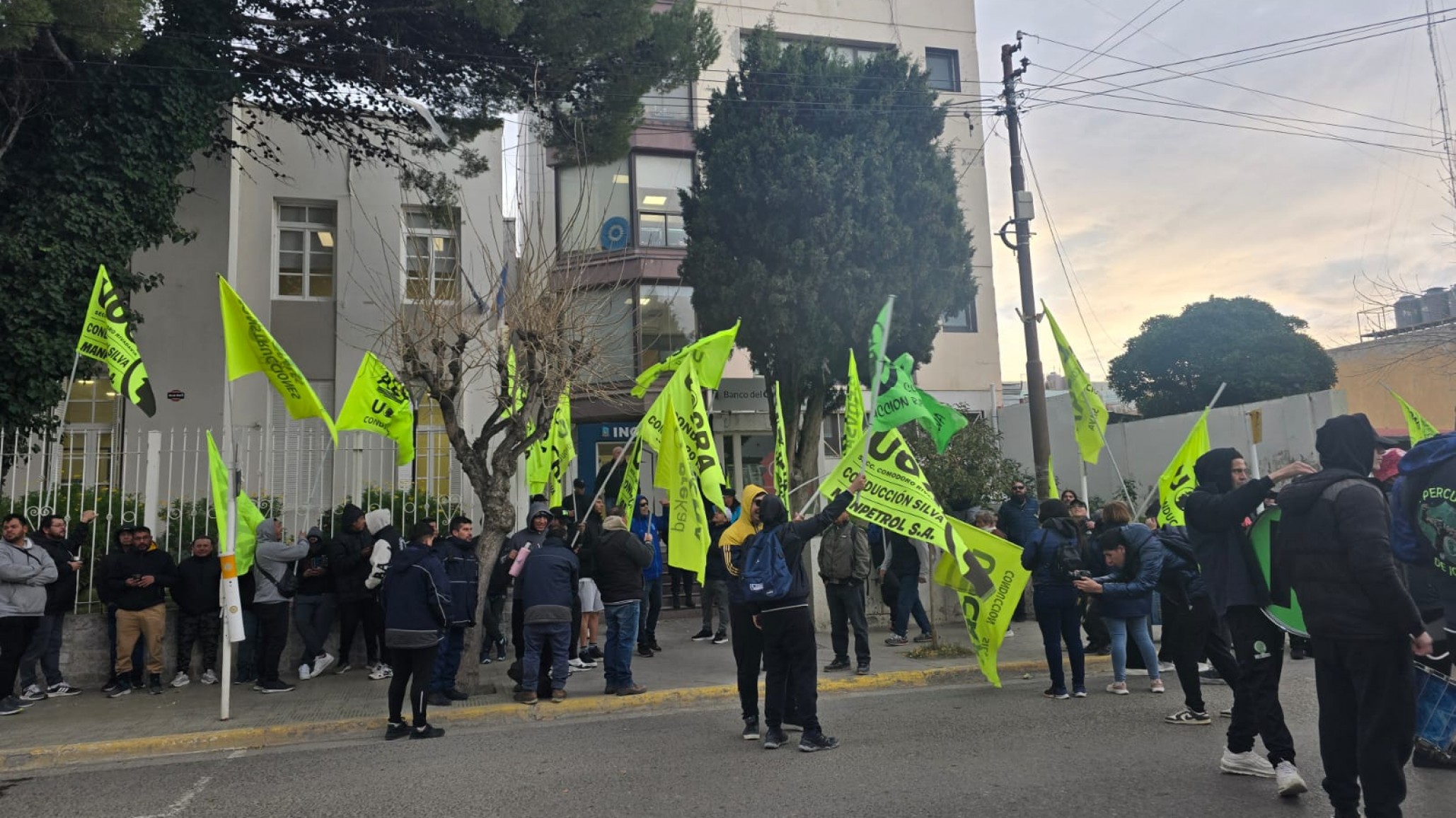 UOCRA en pie de lucha: "Despidieron a 15 trabajadores y el intendente no dio la cara"