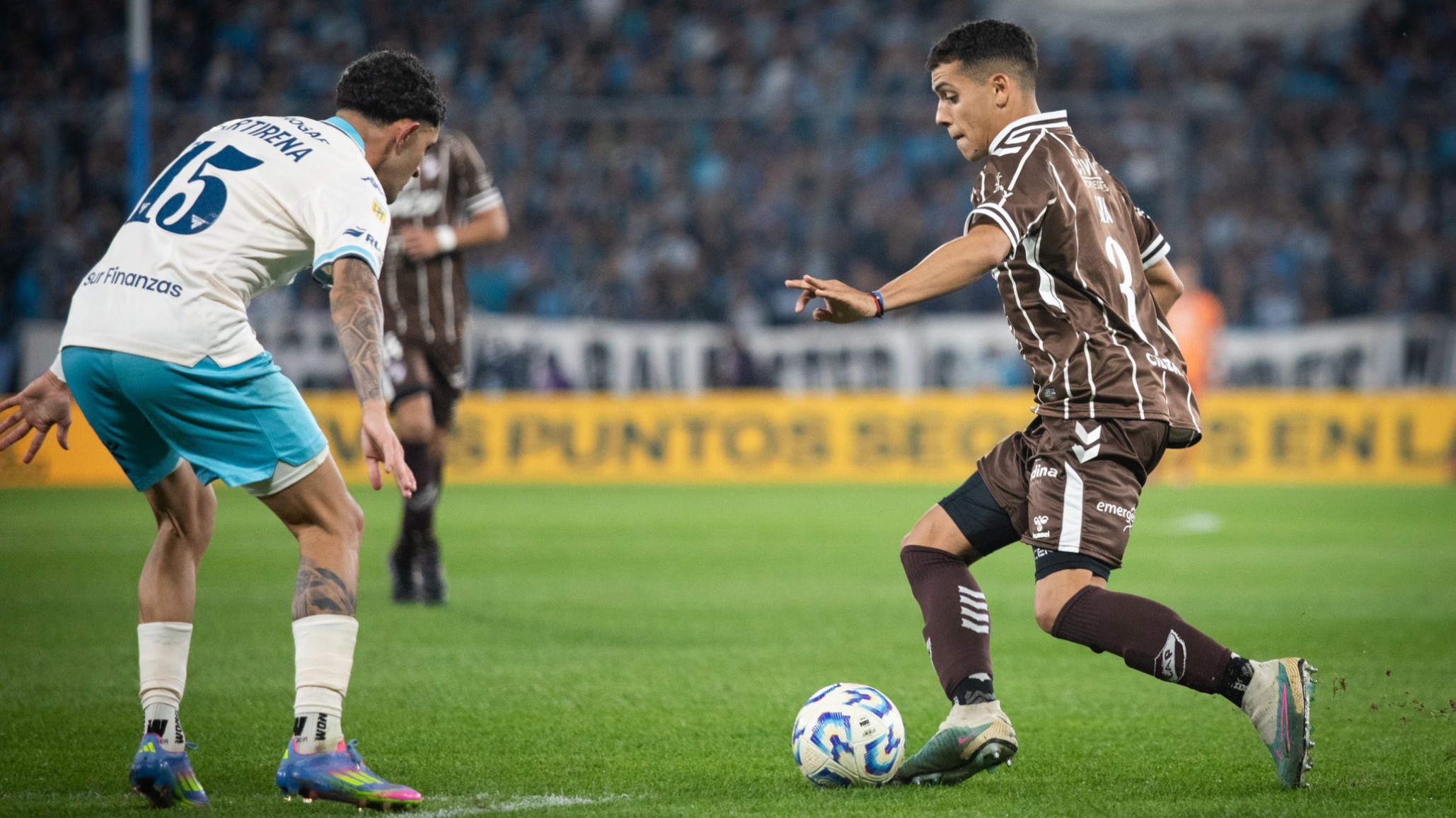 Platense dio el golpe en Avellaneda y eliminó a Racing del Torneo Apertura