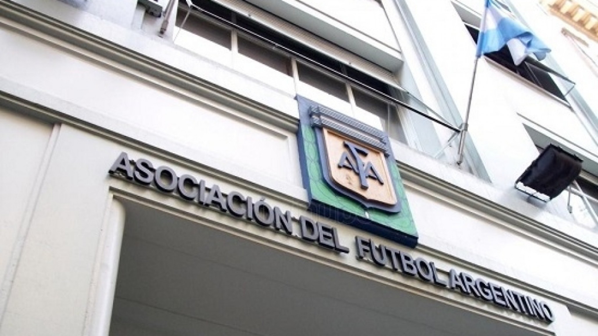 La AFA suspendió seis partidos de la Primera Nacional por el fuerte temporal en Buenos Aires