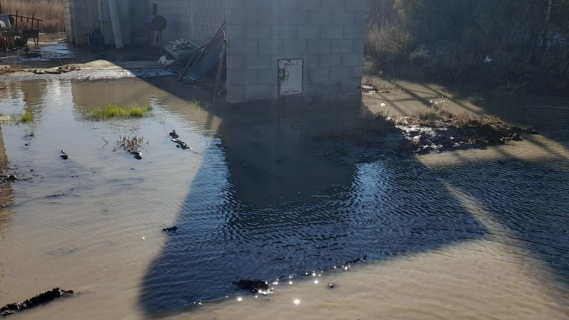 Grave desborde en el Barrio Malvinas Argentinas: "El arroyo Las Quintas ya superó la calle"