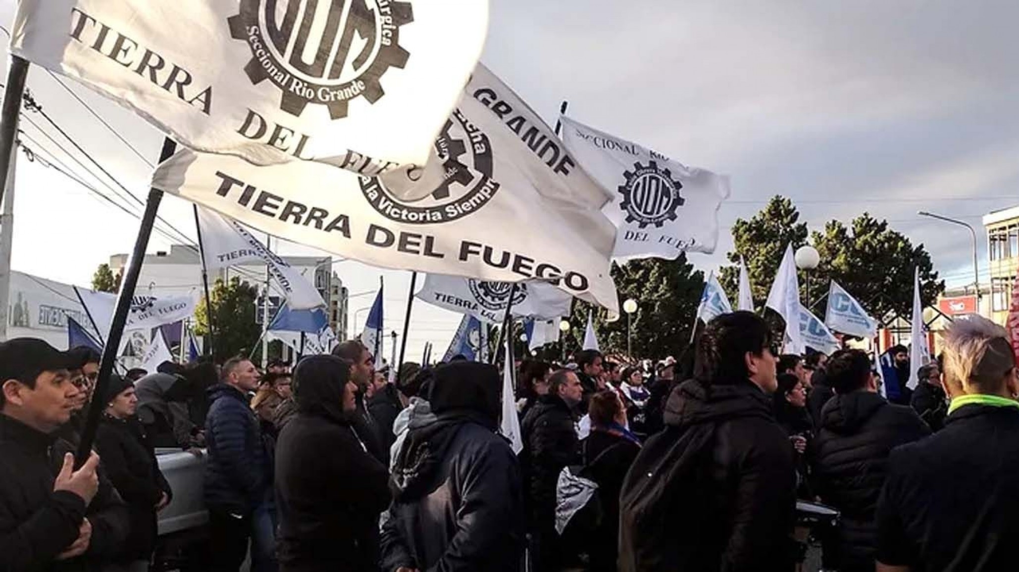 Tierra del Fuego en paro total por la eliminación de aranceles a las importaciones