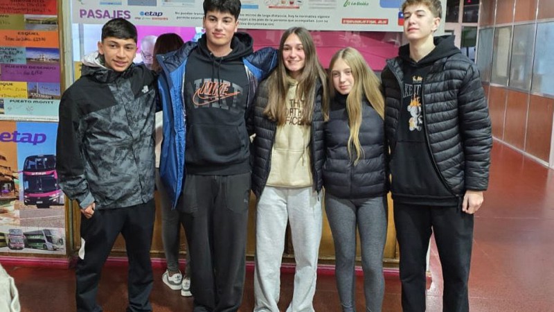 Cuatro comodorenses viajaron al Nacional de Atletismo U18