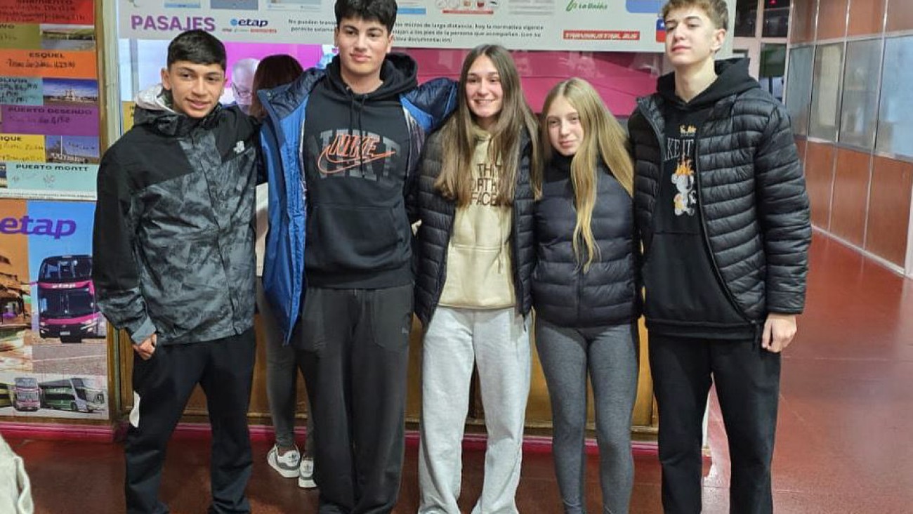 Cuatro comodorenses viajaron al Nacional de Atletismo U18