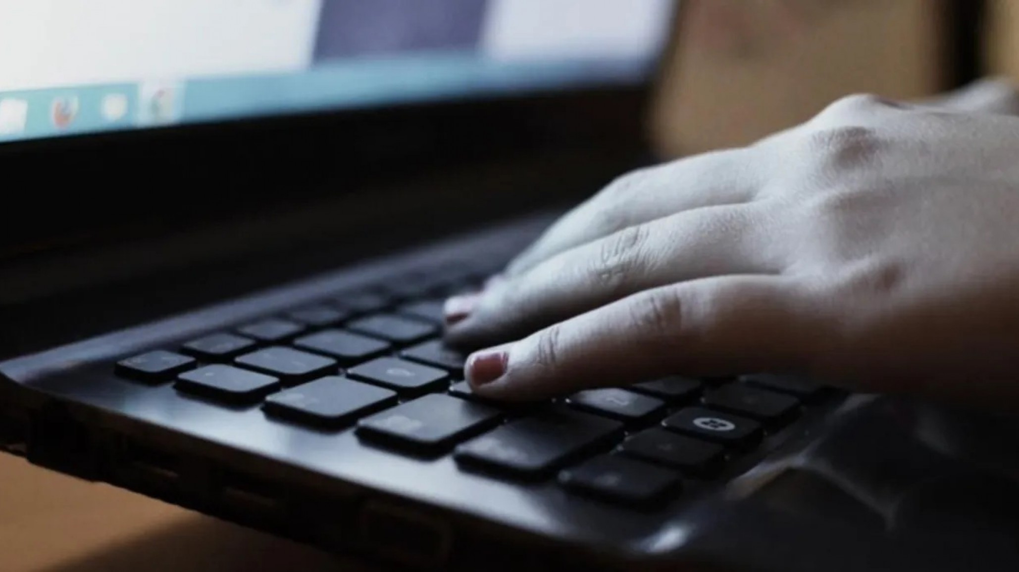 Comodoro: Le robaron una computadora del trabajo y ofrece recompensa para recuperarla