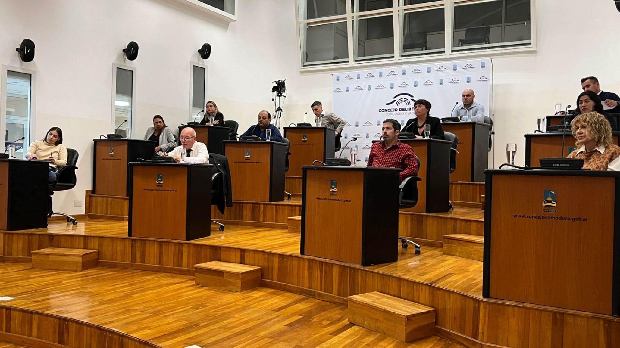 Se prorrogó el contrato con Patagonia Argentina y se quitó la polémica cláusula de los 100 millones de pesos extra para la empresa