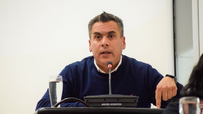 Marcos Panquilto apuntó contra la oposición: "Se abstienen pero son parte de la mesa de negociación"