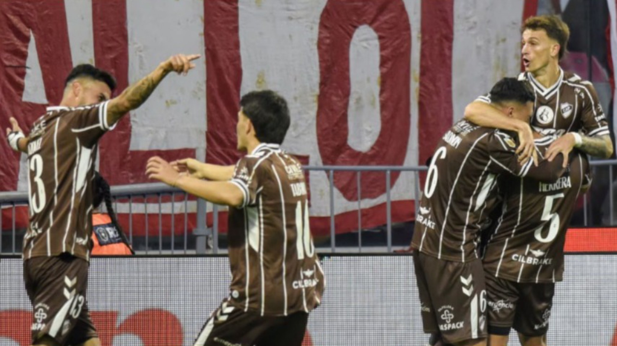 El premio extra que recibirá Platense tras consagrarse campeón del Torneo Apertura 2025