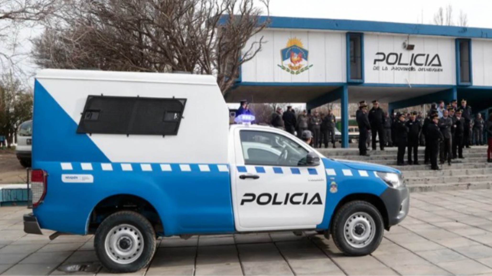 Hallaron a un hombre sin vida en una plaza céntrica: investigan las causas