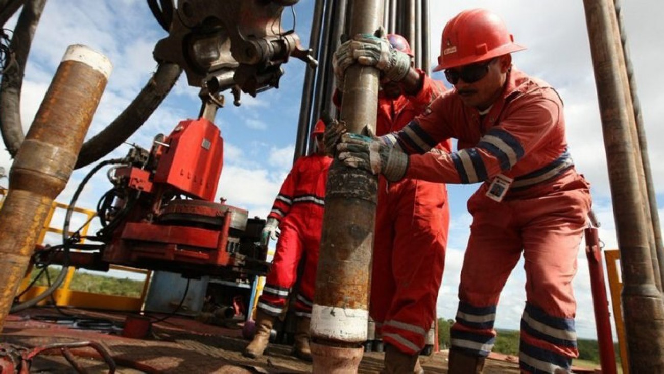 Acuerdo petrolero en Neuquén: la paritaria cerró con un 12% anual