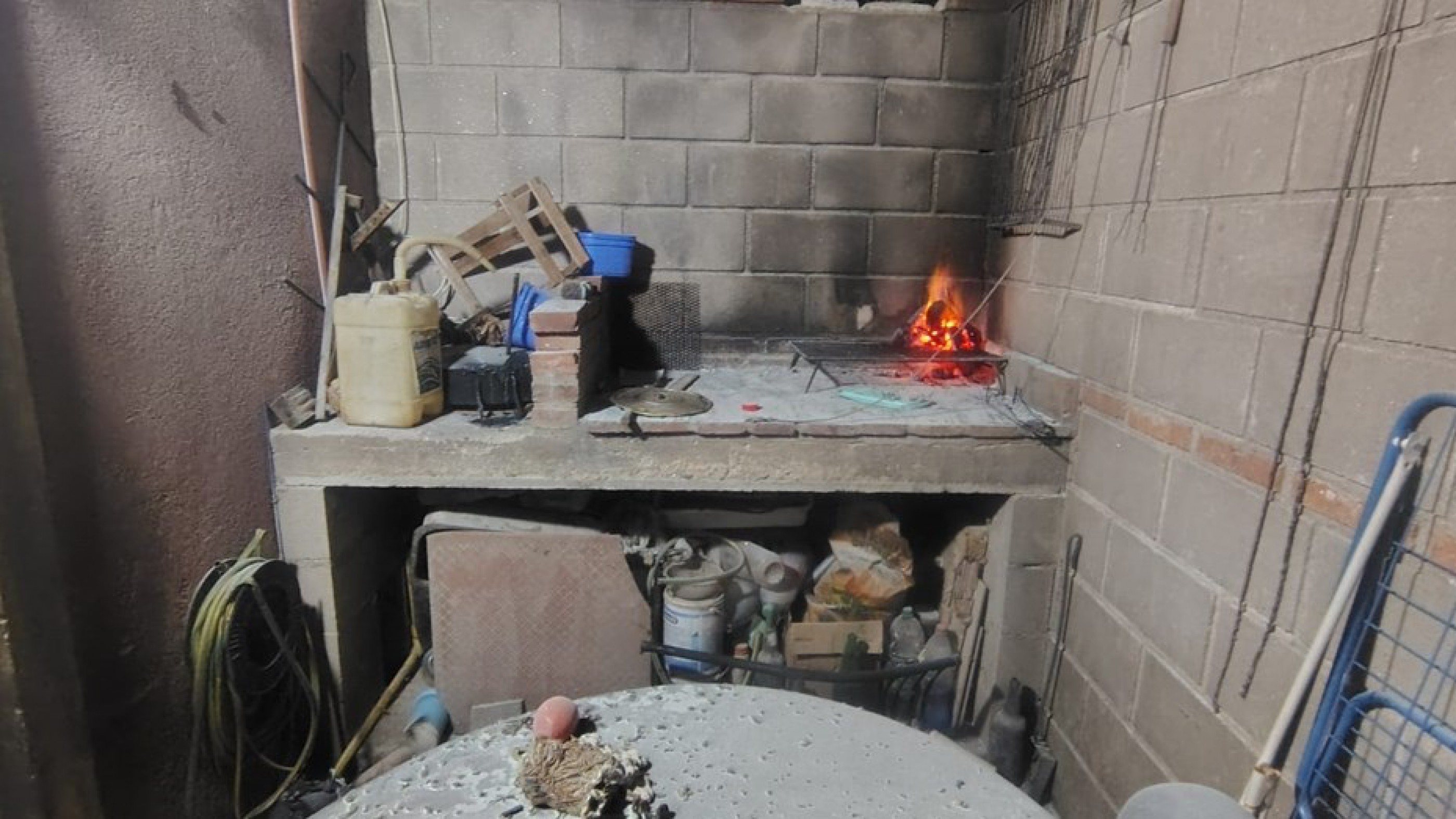 Córdoba: Un papá y su hijo encendieron fuego para un asado y sufrieron graves quemaduras