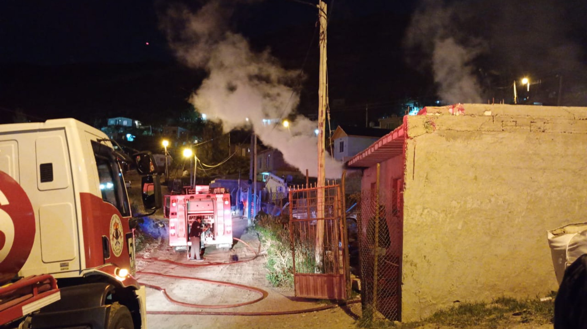 Dejó la hornalla encendida, se le prendió fuego el colchón y terminó en el hospital