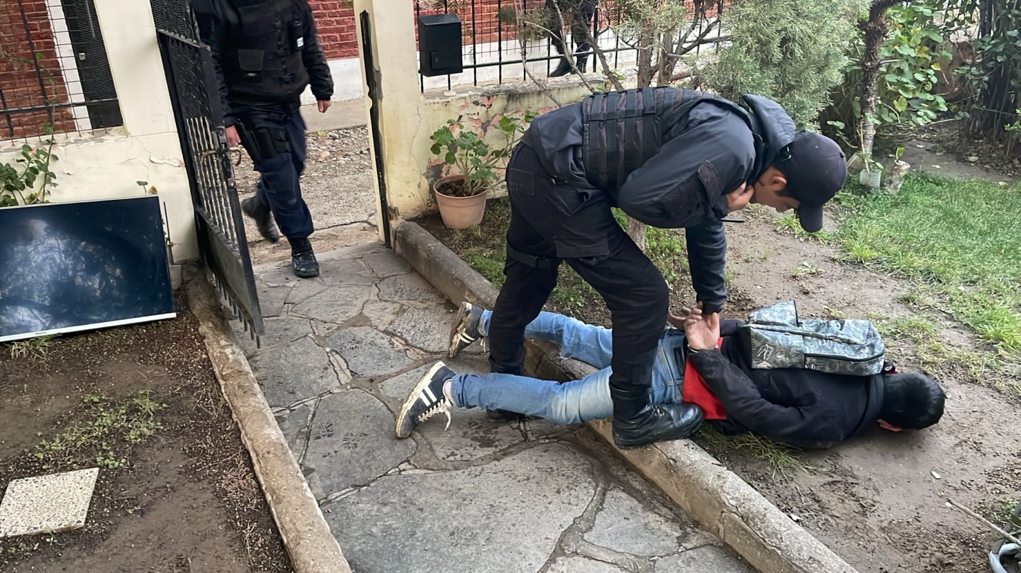 Robó un televisor, lo vieron del centro de monitoreo y fue detenido