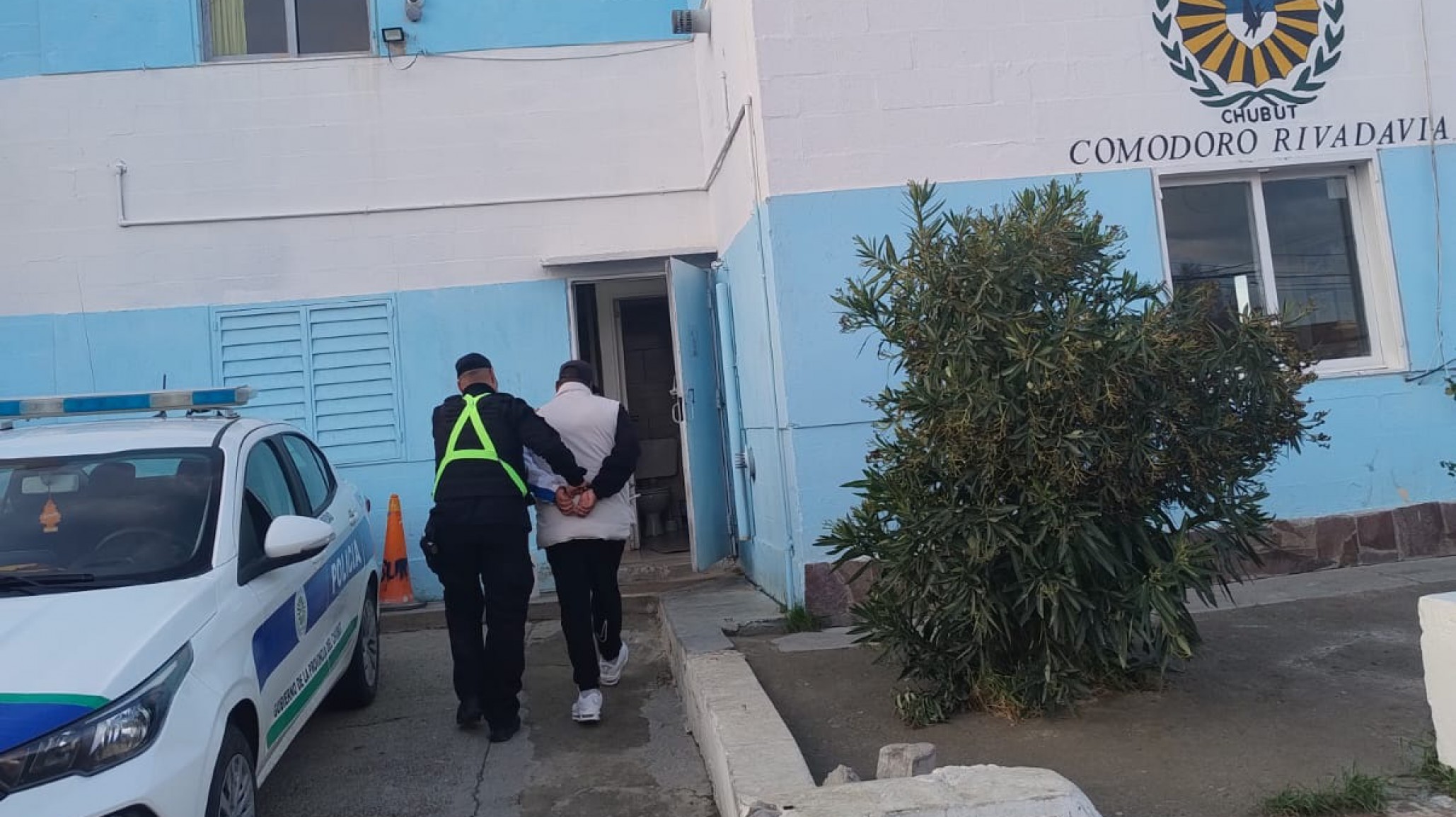 Un vendedor ambulante con pedido de captura fue detenido en el Barrio Isidro Quiroga