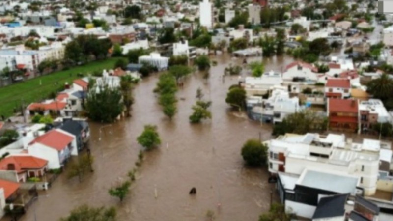 Milei vetó la ley de emergencia para Bahía Blanca y suspendió el fondo de $200.000 millones