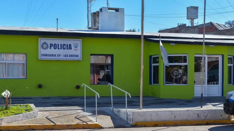 Internaron a un bebé con múltiples fracturas y detuvieron al padre por maltrato infantil