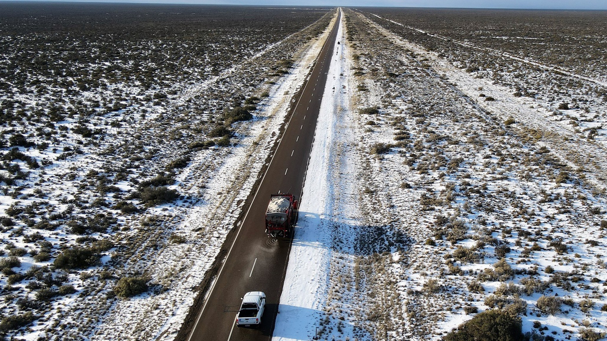 Vialidad Nacional refuerza la prevención en rutas de Chubut y la Patagonia por frío extremo
