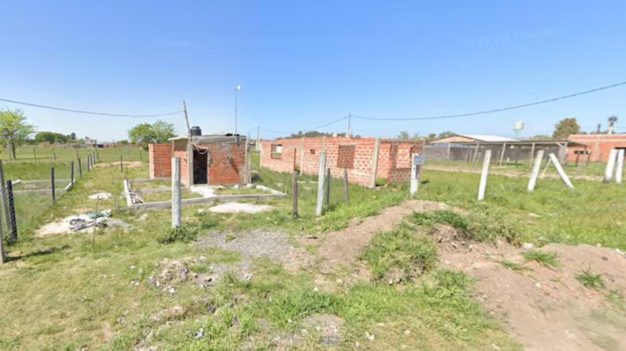 Horror: encontraron muerto a un joven en una obra en construcción, tenía tres disparos y un sospechoso escapó semidesnudo