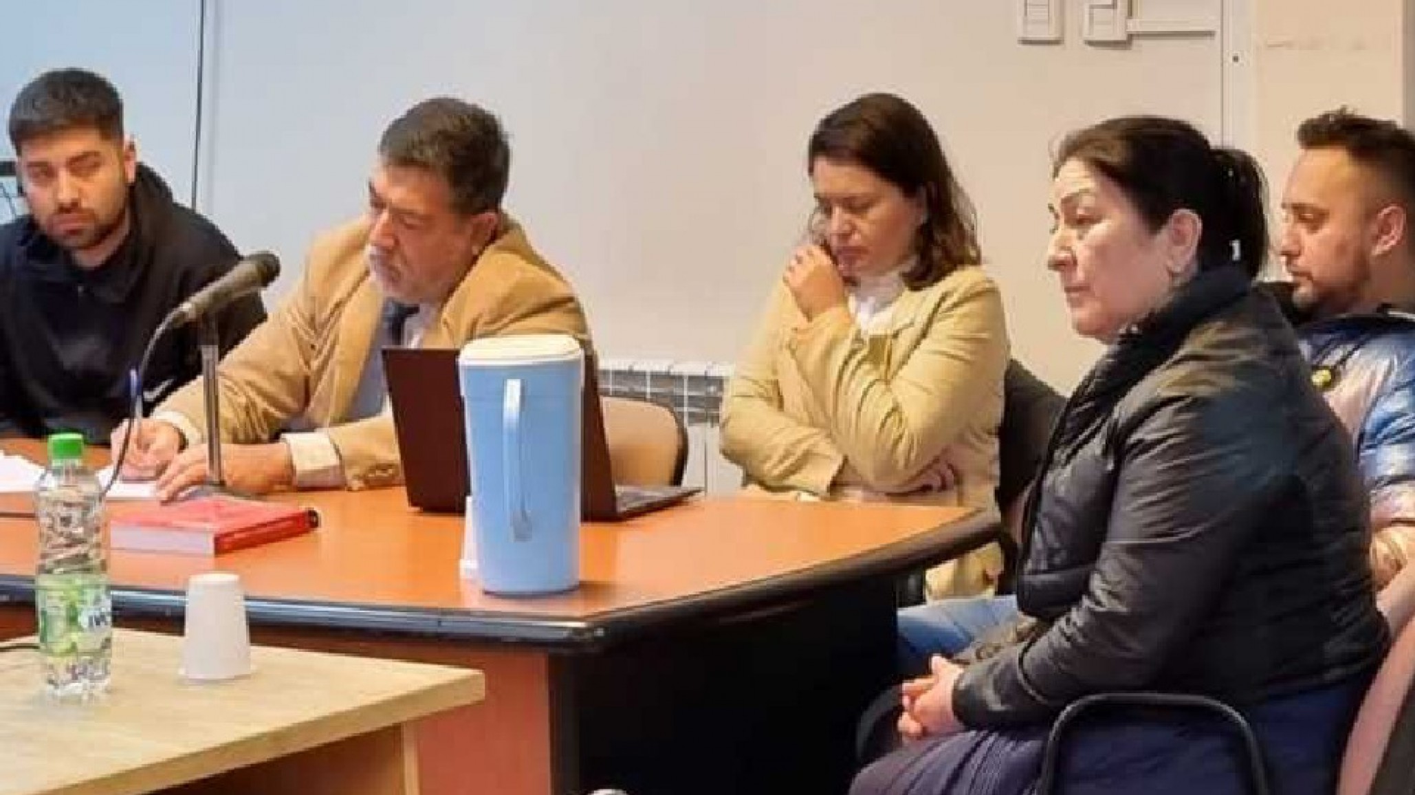 Prisión efectiva para dos hermanos de Comodoro por estafar a una anciana de 87 años y robar sus ahorros