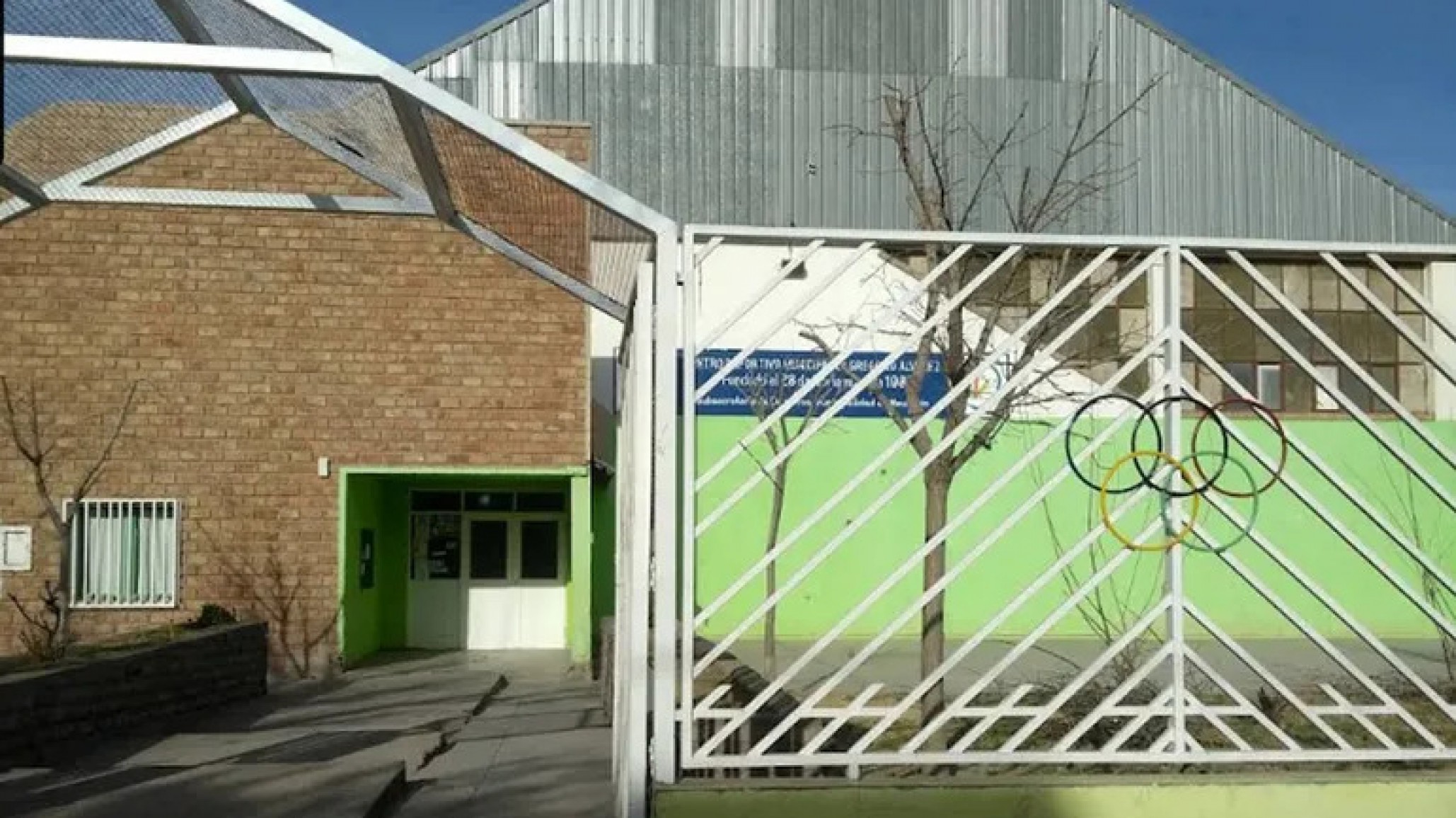 Tragedia: un joven de 19 años murió tras descompensarse en un polideportivo