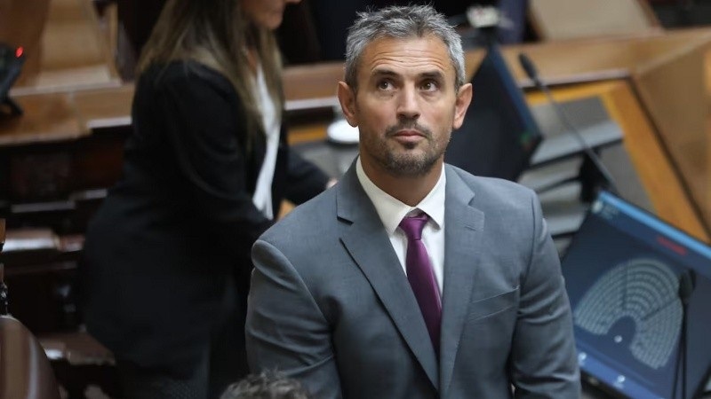 Escándalo en el Banco Nación La Oficina Anticorrupción investigará el millonario contrato con la empresa de la familia Menem