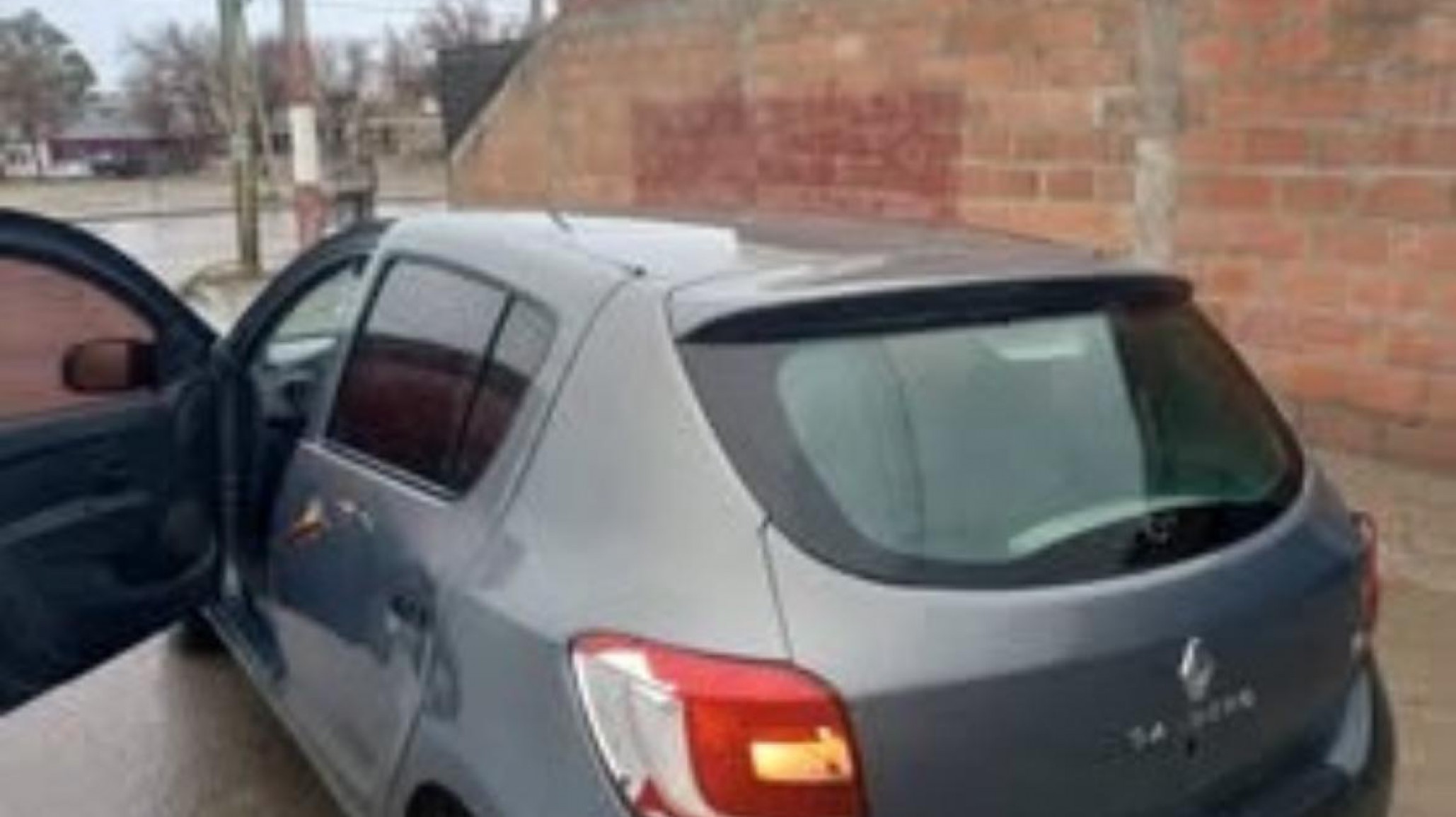 Comodoro: robaron un auto y piden ayuda para recuperarlo