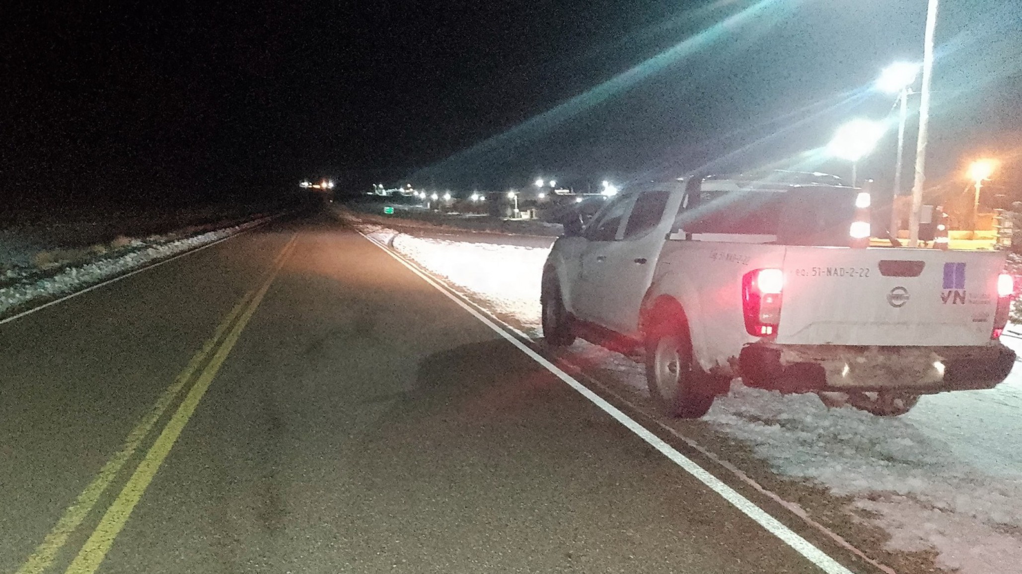 Rutas nacionales en Chubut: hielo, escarcha y banquinas inestables complican la circulación