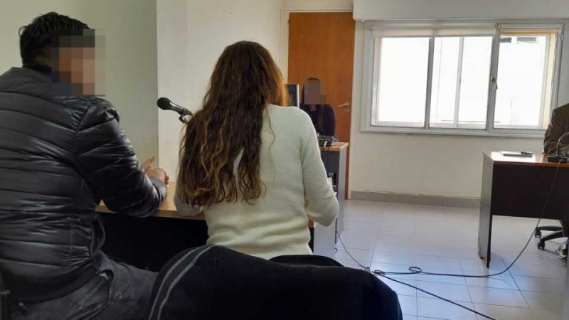 Condenaron a un comisario por golpear a jóvenes durante los festejos del Mundial 2022