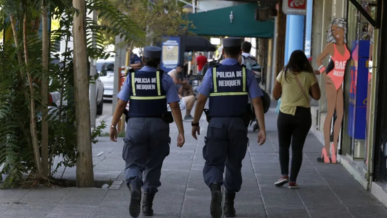Horror en Neuquén: Un policía abusó sexualmente de una alumna en la escuela de formación