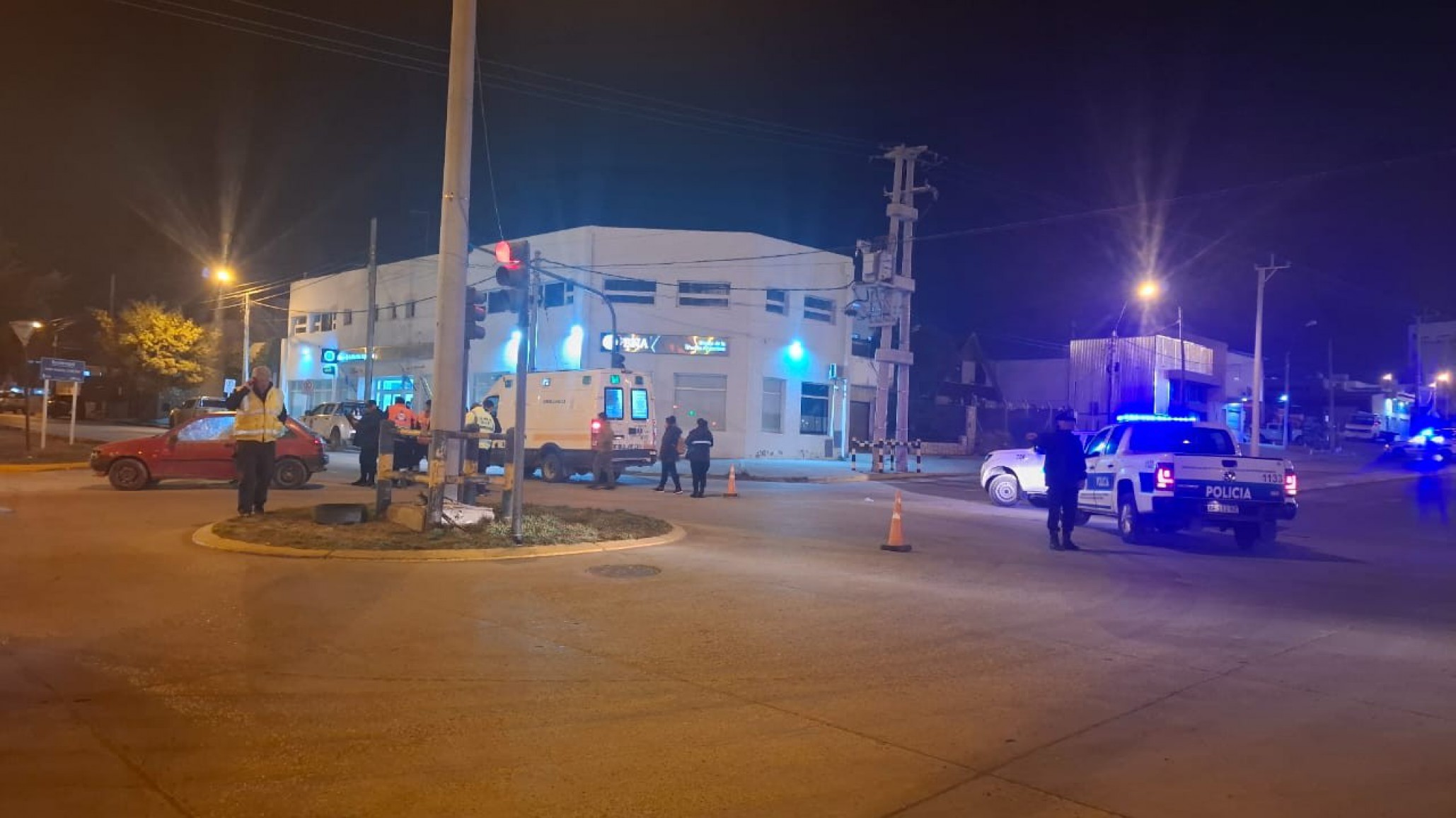 Un conductor atropelló a una mujer y ella terminó con politraumatismos