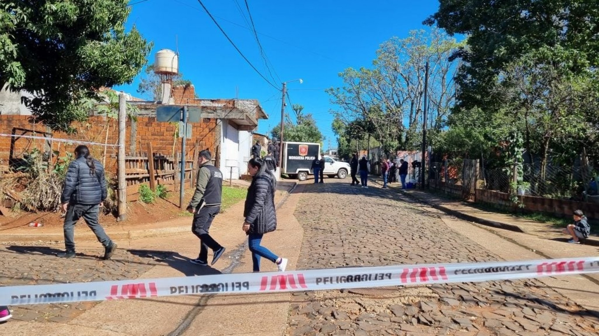 Posadas: Mató a dos de sus hijos con un machete y se suicidó tras herir a su pareja y cuñado