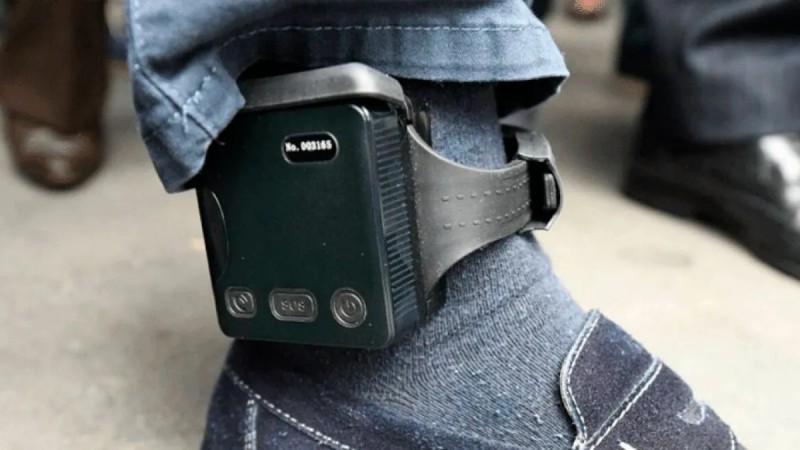 Insólito caso en Río Negro: Le colocaron una tobillera electrónica y se la sacó a las horas
