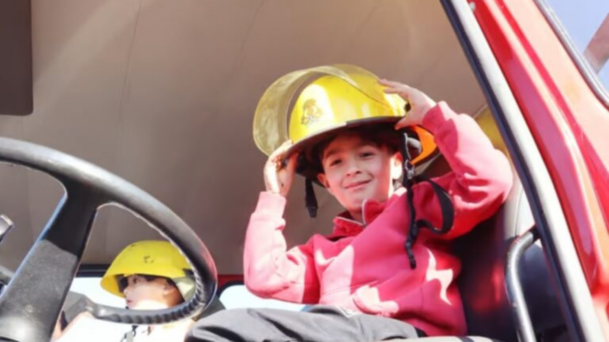 Los "mini" bomberos invitados a celebrar el Día de las Infancias con juegos