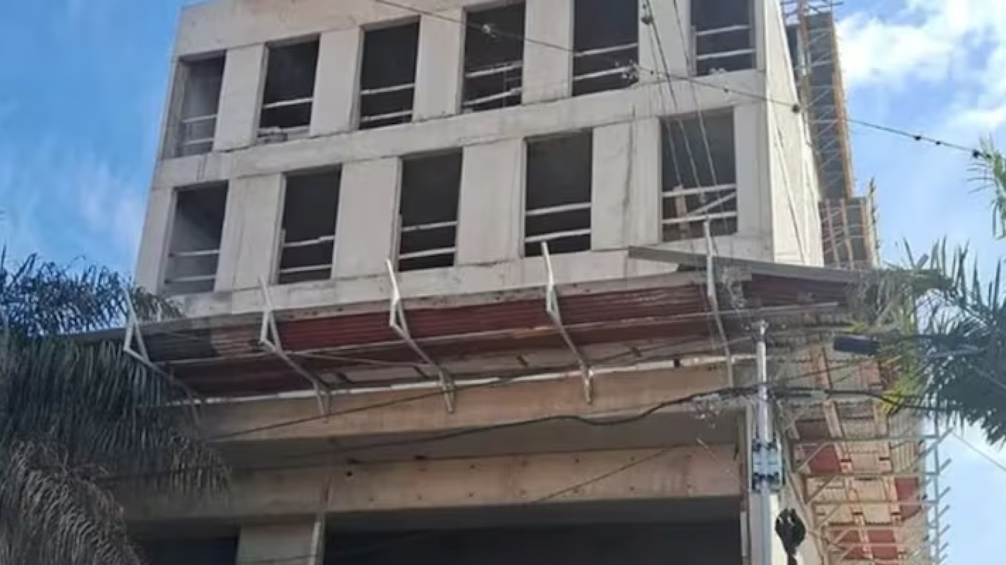 Accidente fatal: cuatro obreros murieron mientras trabajaban en una obra en construcción