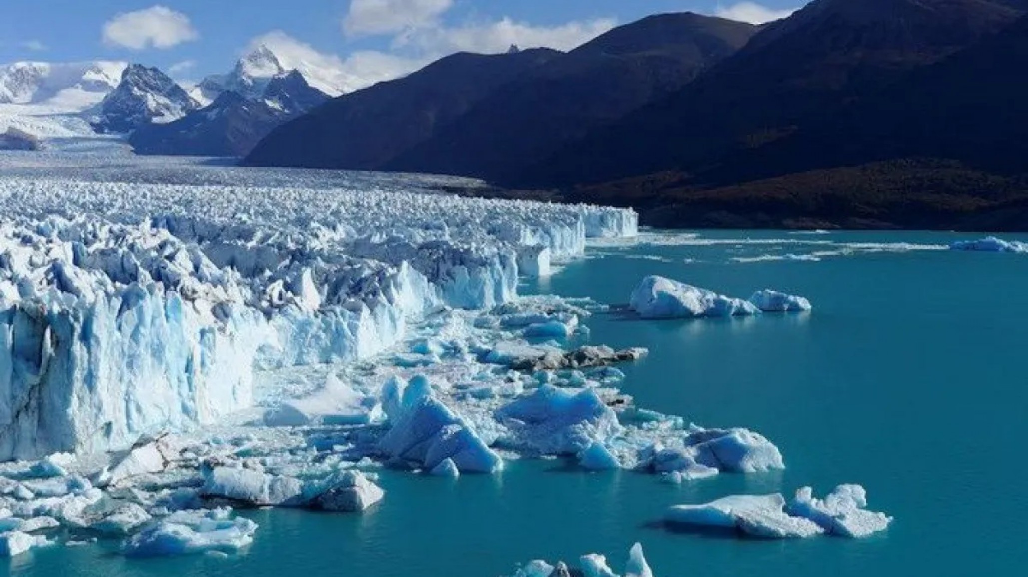 Alerta en la Patagonia: El glaciar Perito Moreno sufre un retroceso "repentino"