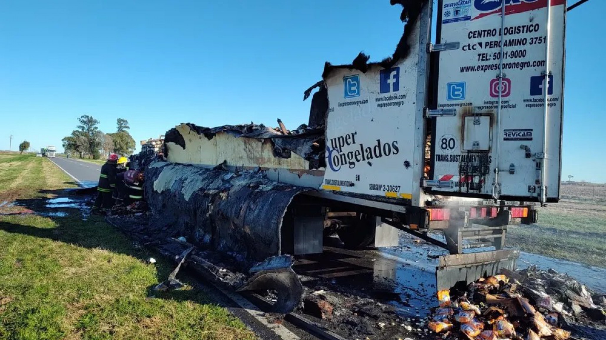 Una familia oriunda de Comodoro falleció tras chocar contra un camión en la Ruta 5