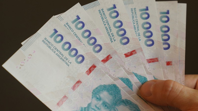 Plazos fijos: los bancos ya pagan más del 50% tras la suba de encajes